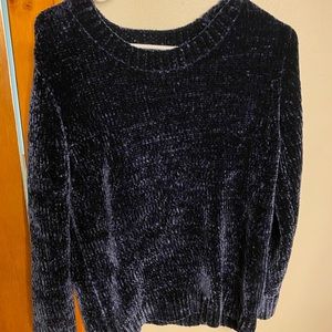 Blue/black Orvis sweater